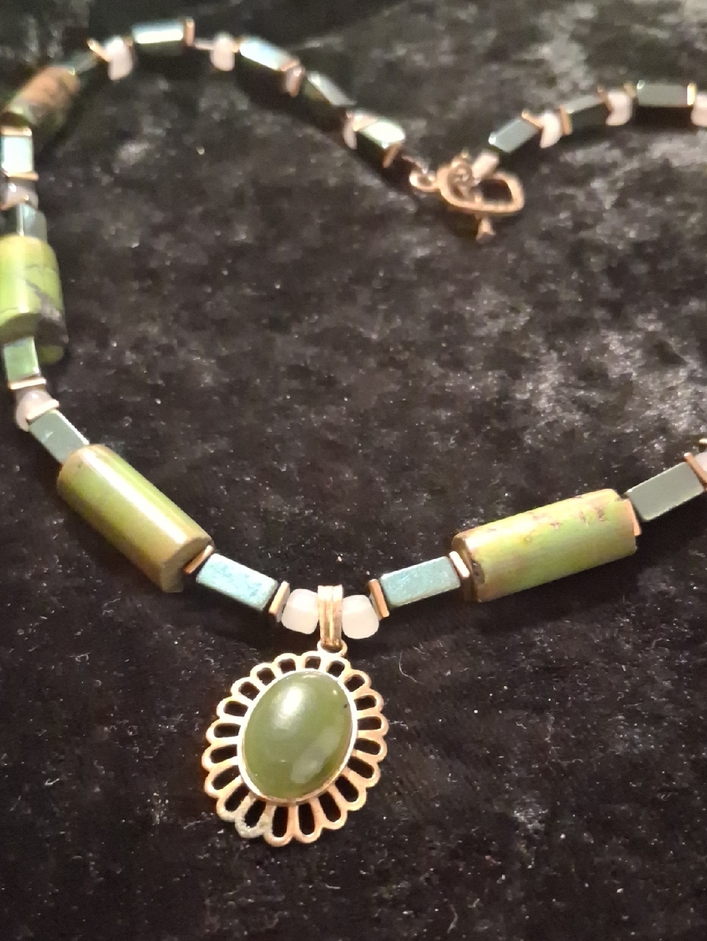 Green Beaded Pendant Necklace - Women's Jewelry